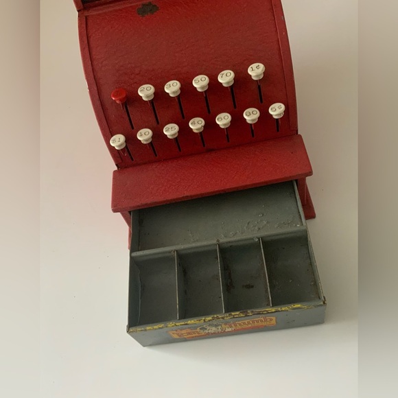 Vintage Red Toy Cash Register - Picture 5 of 12